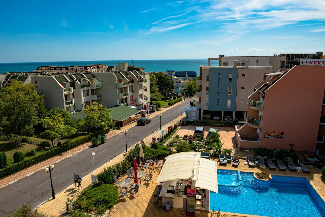 Menada Belle View Apartments Sveti Vlas Esterno foto
